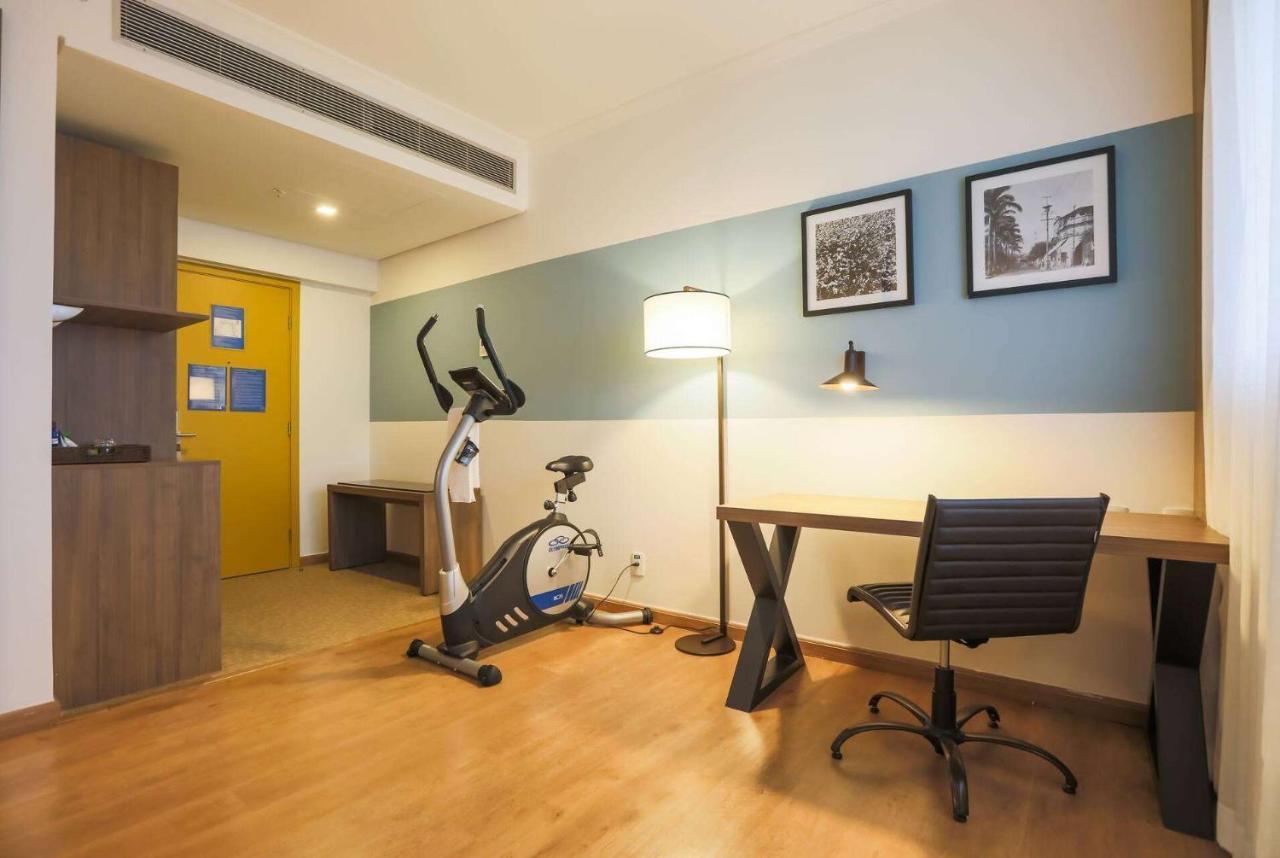 里贝朗普雷图爵怡温德姆酒店 里贝朗普雷托 外观 照片 A typical room at the hotel