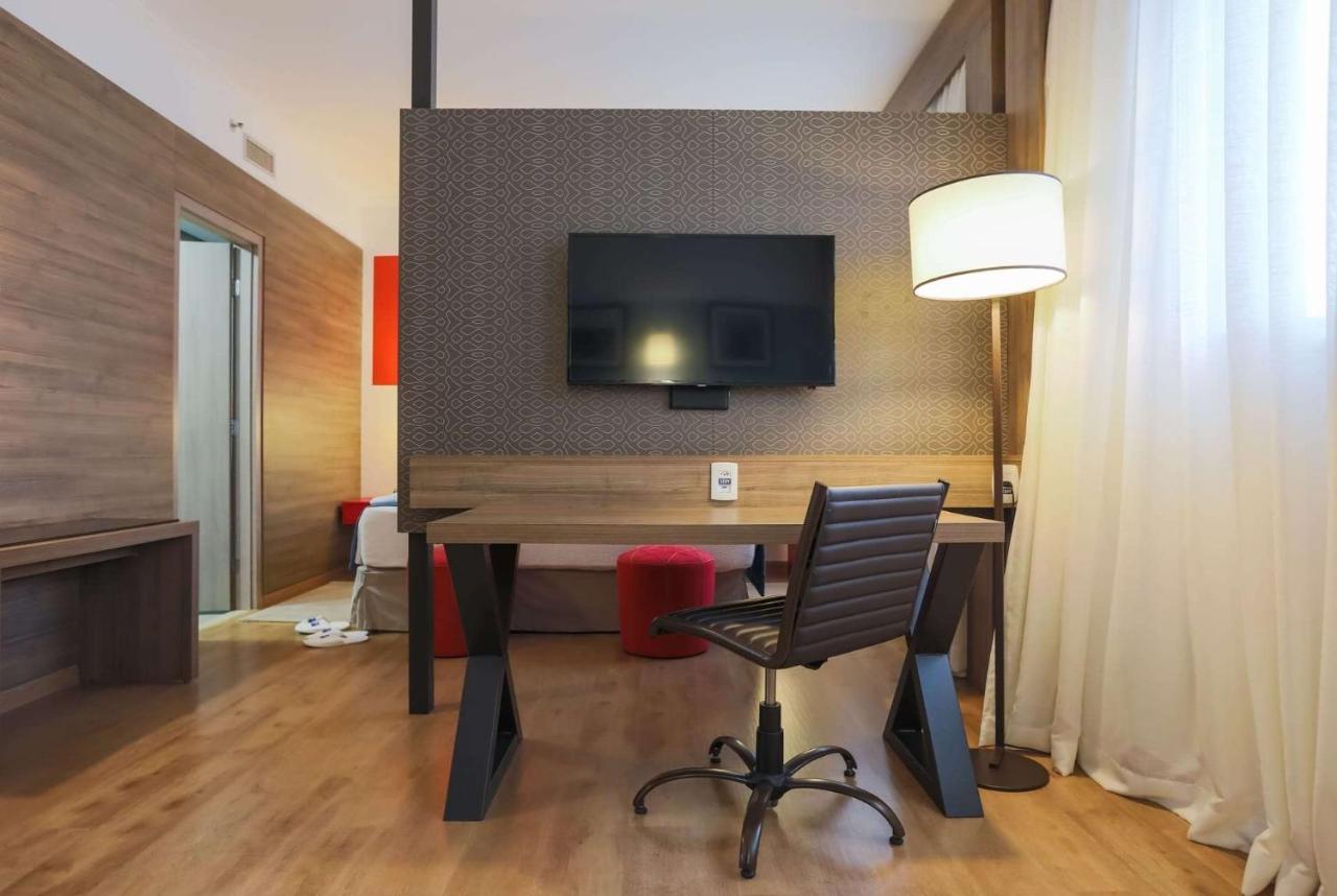 里贝朗普雷图爵怡温德姆酒店 里贝朗普雷托 外观 照片 A room at the hotel