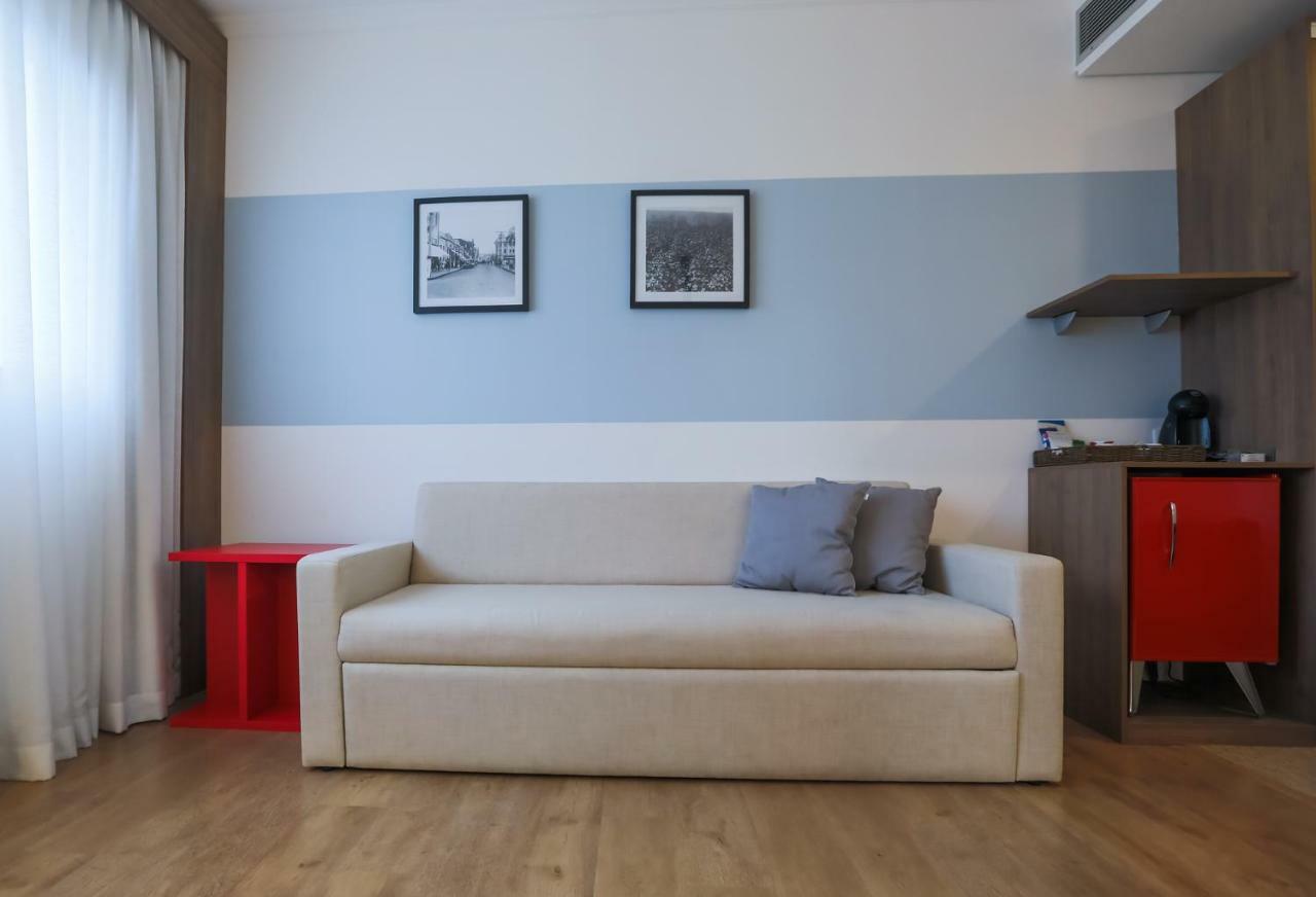 里贝朗普雷图爵怡温德姆酒店 里贝朗普雷托 外观 照片 A sofa bed